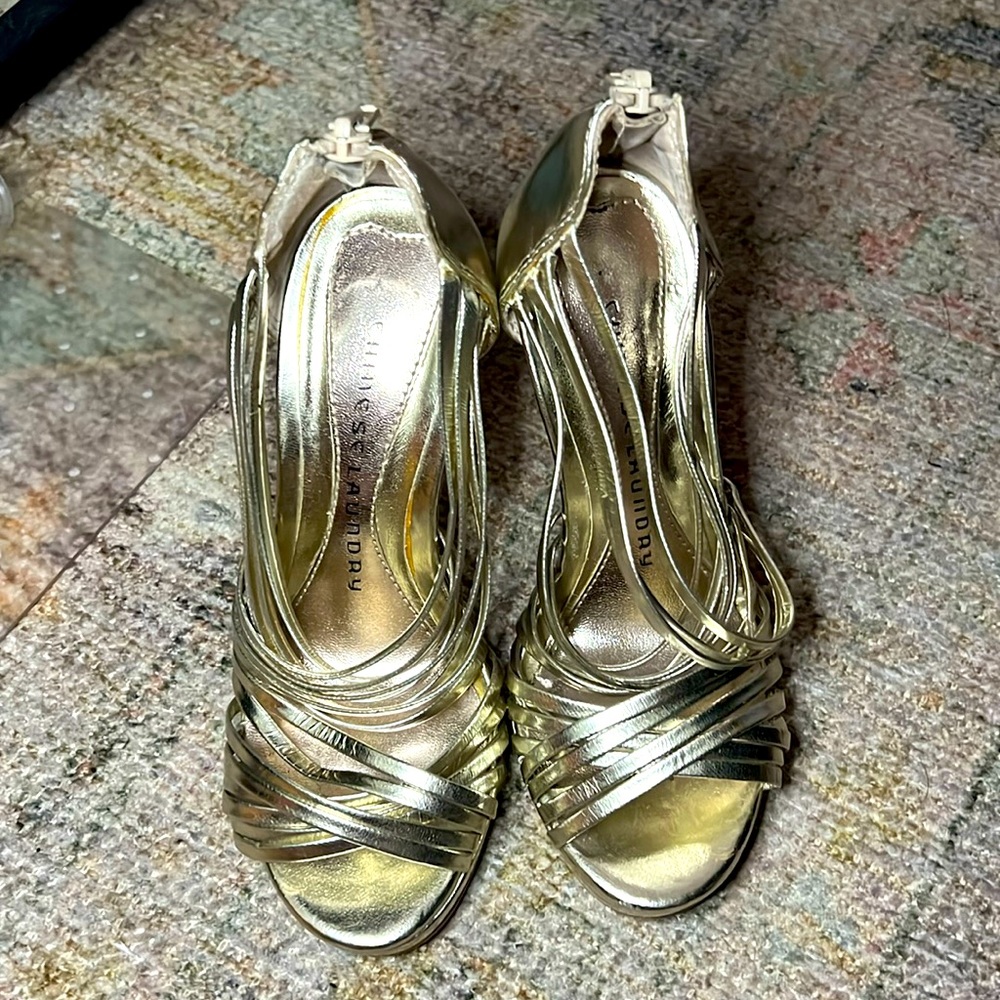 Chinese Laundry Gold Sandals Size 5